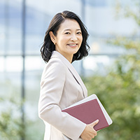 中途職員採用