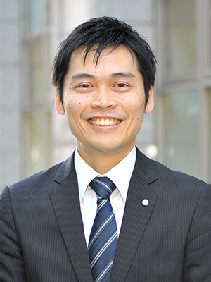 職員