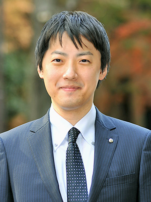 職員